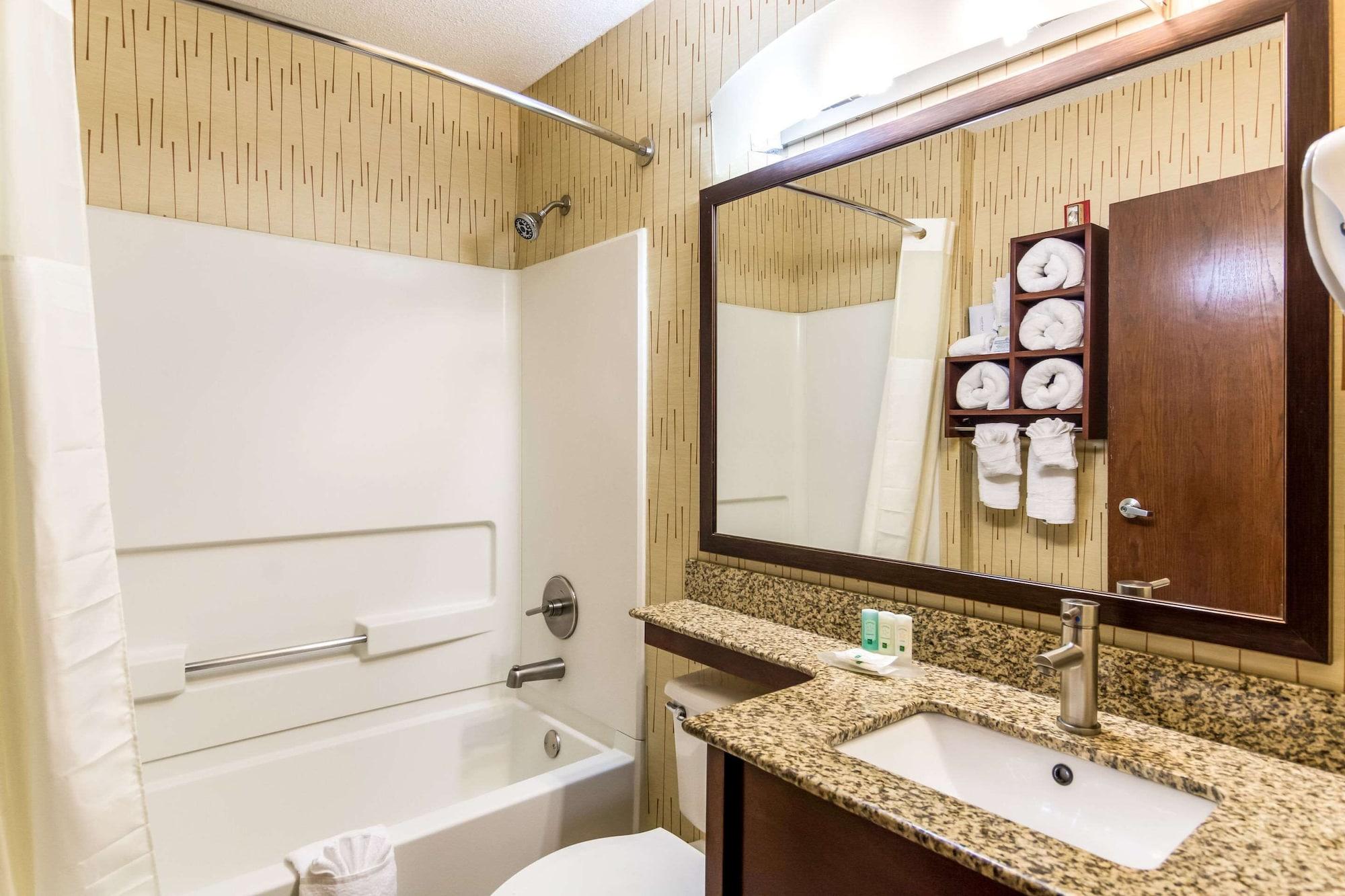 Quality Inn Chester - South Richmond Εξωτερικό φωτογραφία