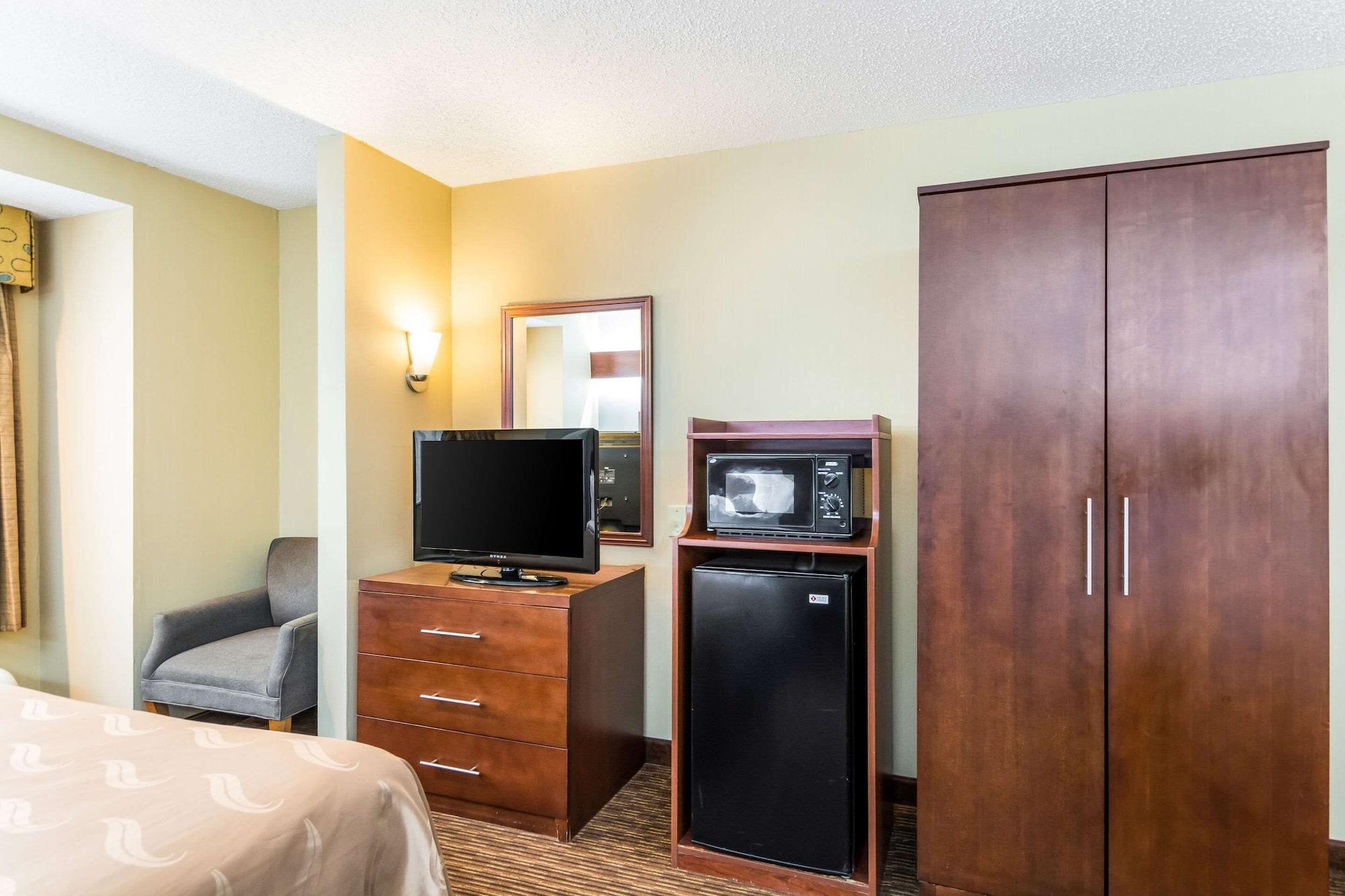 Quality Inn Chester - South Richmond Εξωτερικό φωτογραφία