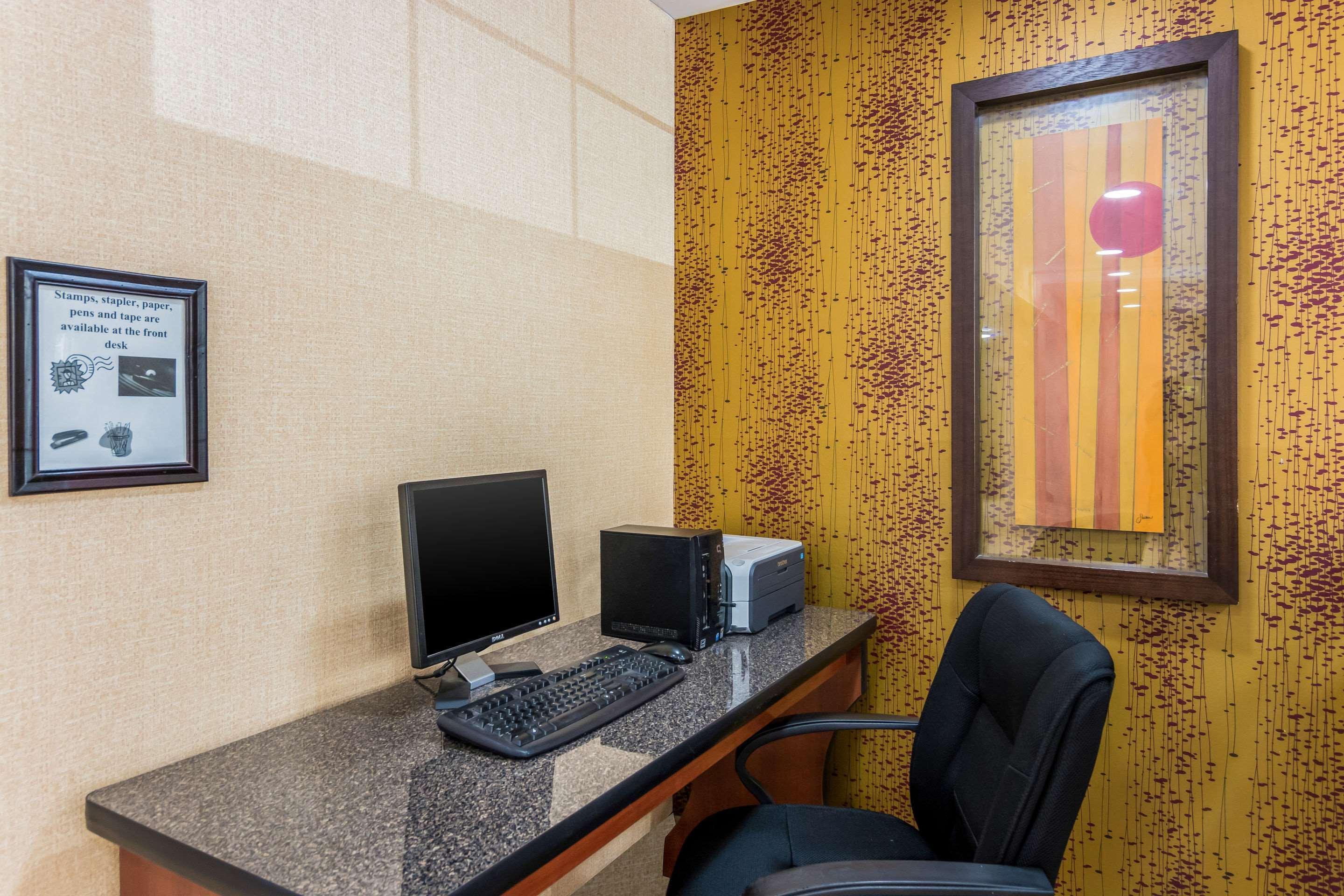 Quality Inn Chester - South Richmond Εξωτερικό φωτογραφία