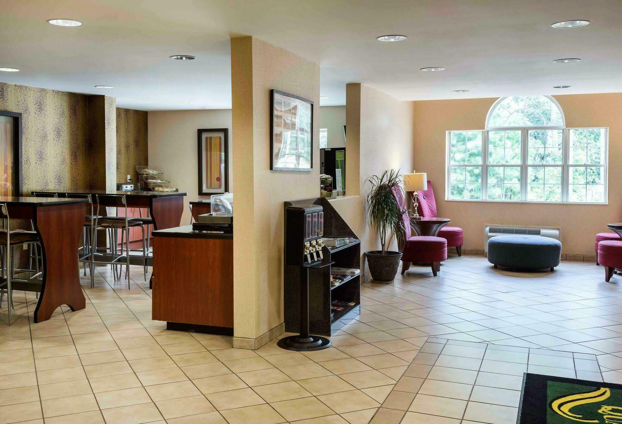 Quality Inn Chester - South Richmond Εξωτερικό φωτογραφία