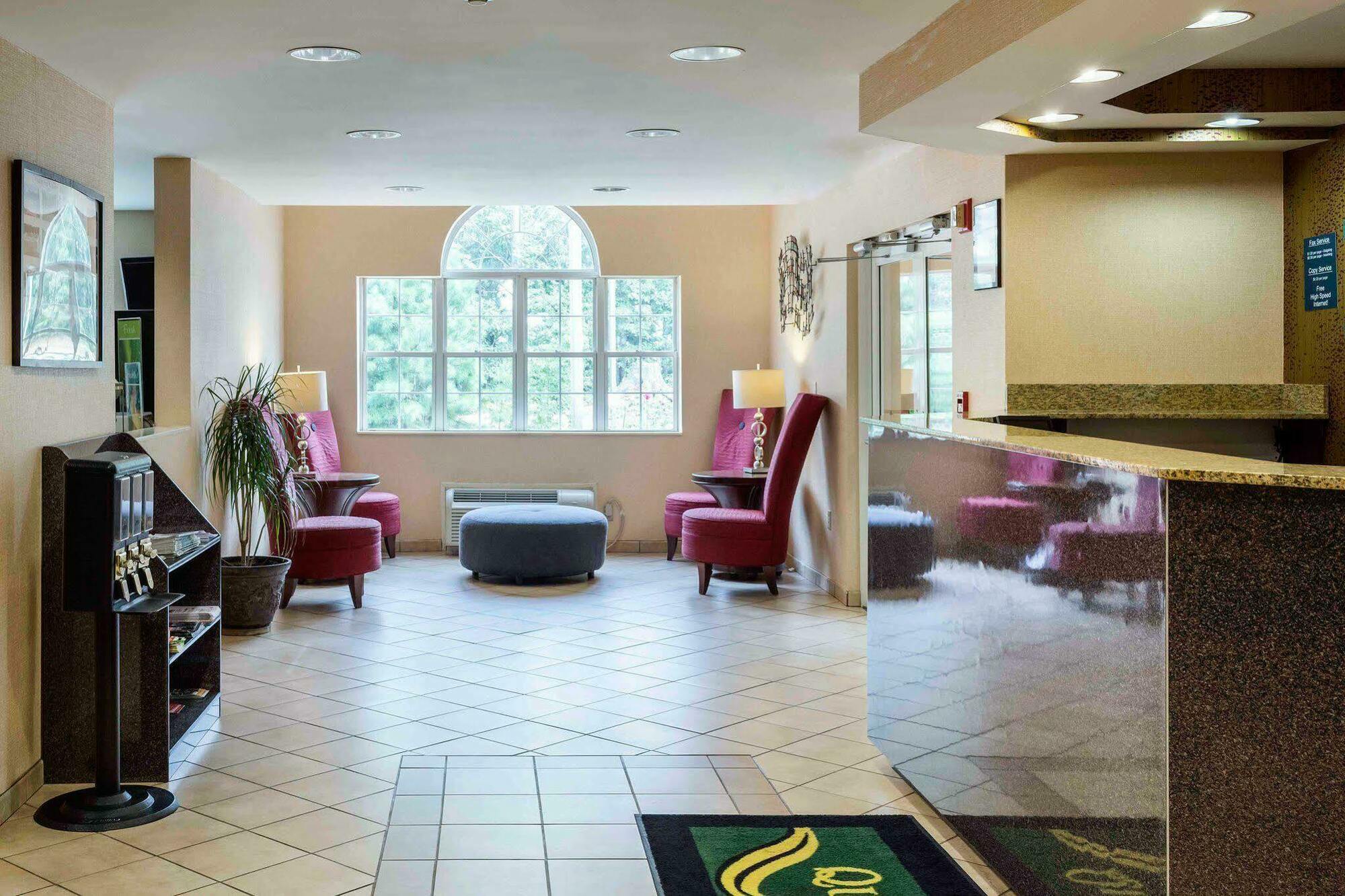 Quality Inn Chester - South Richmond Εξωτερικό φωτογραφία
