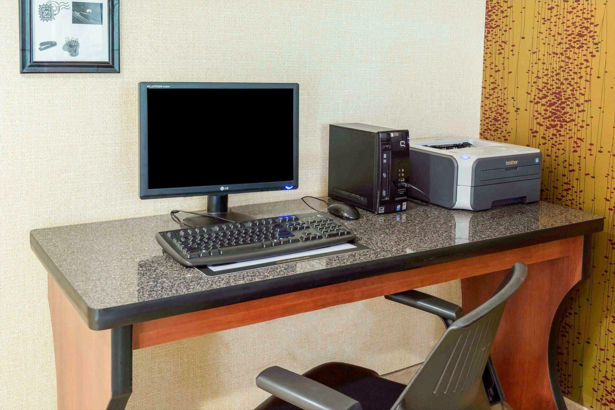 Quality Inn Chester - South Richmond Εξωτερικό φωτογραφία